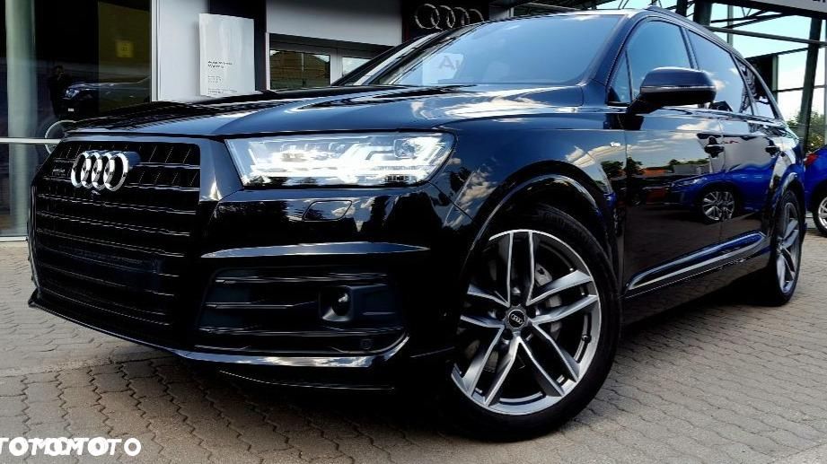 Audi Q7 - 1
