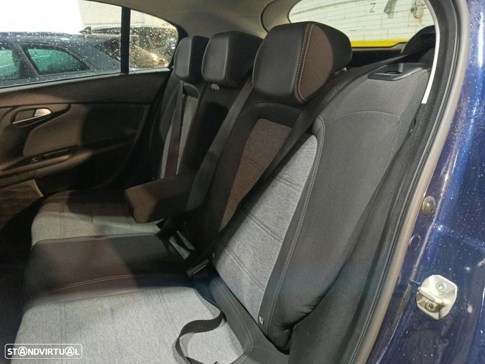 Fiat Tipo Cross 1.3 Multijet - 6