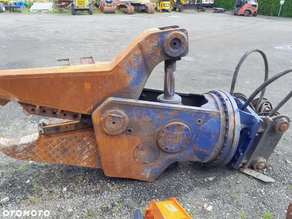 Nozyce tnąco krusząco wyburzeniowe obrotowe Rammer, waga 2600kg. - 3