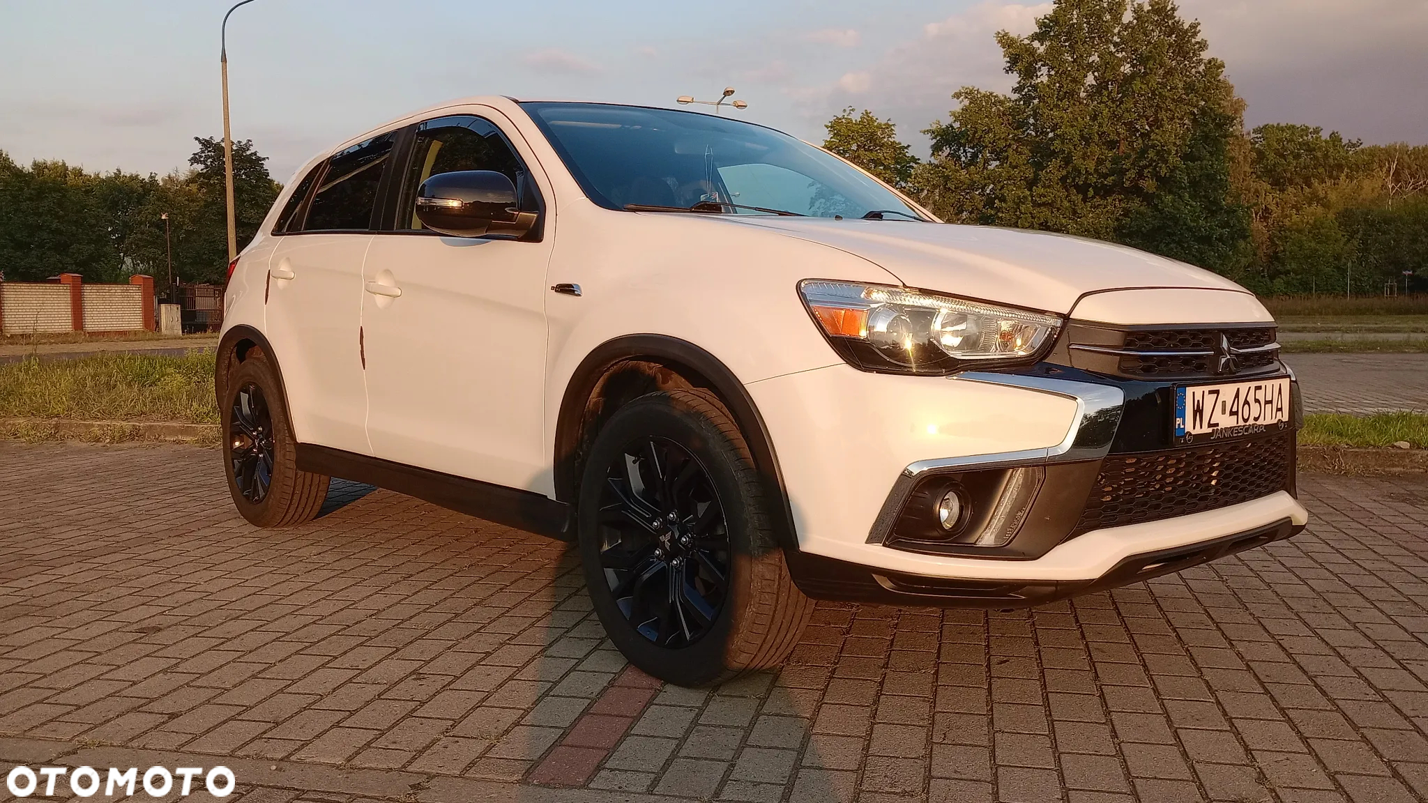 Mitsubishi ASX 2.0 Invite 4WD CVT - 18