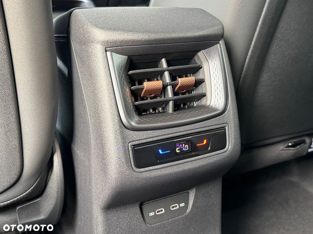 Cupra Terramar 1.5 eTSI mHEV Advantage Edition DSG - 38