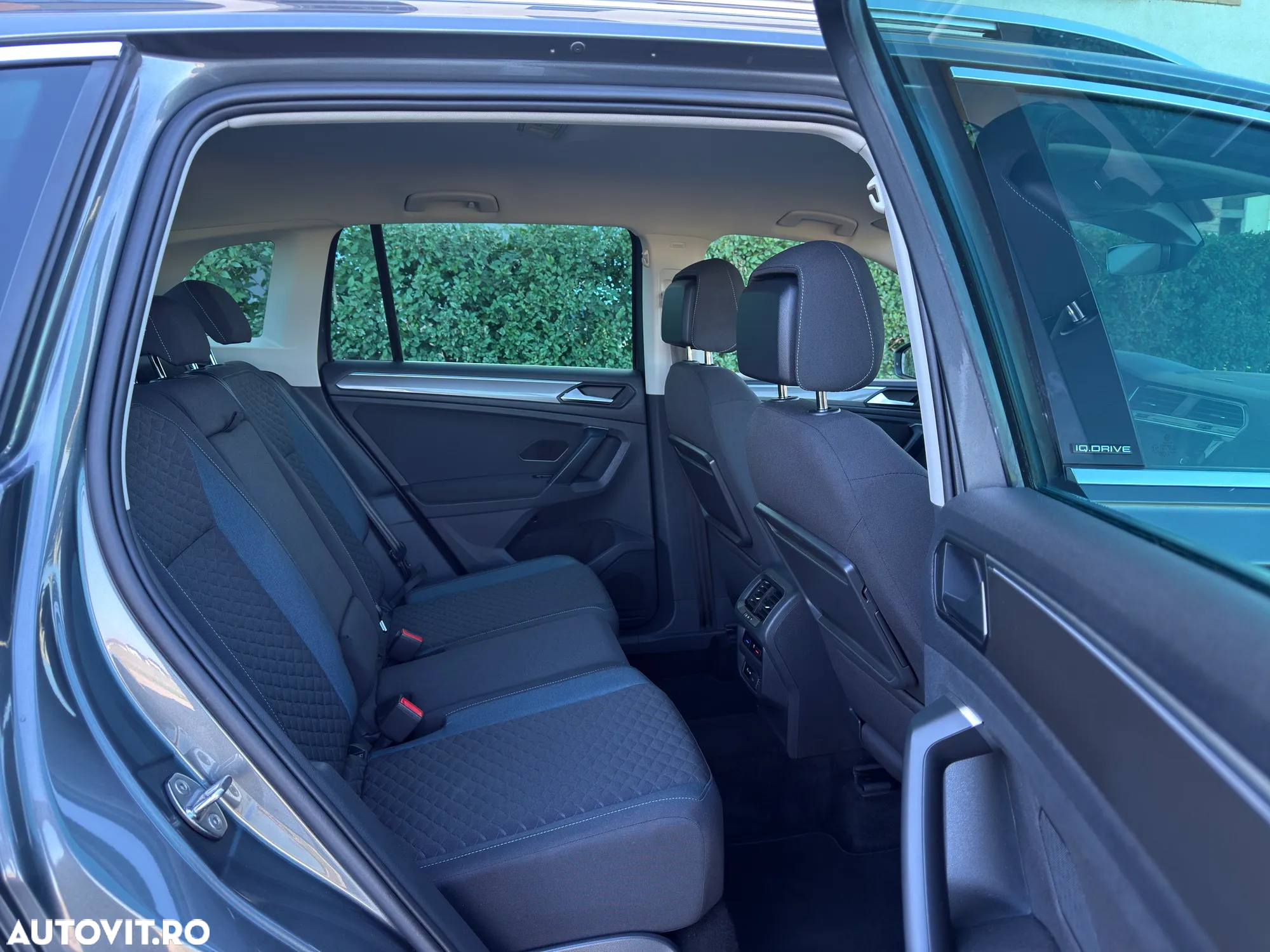Volkswagen Tiguan - 16