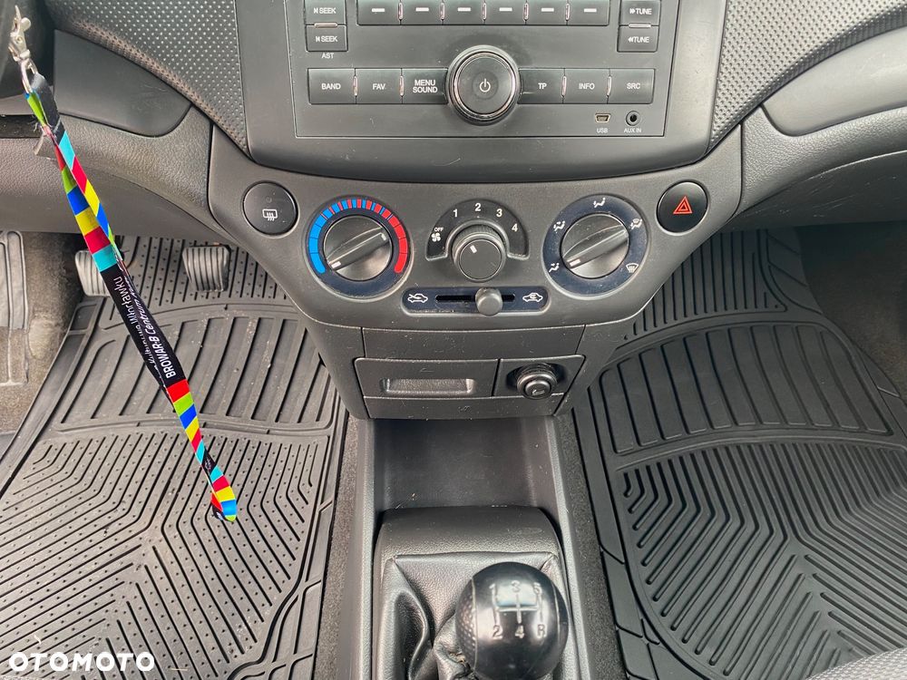 Chevrolet Aveo - 15