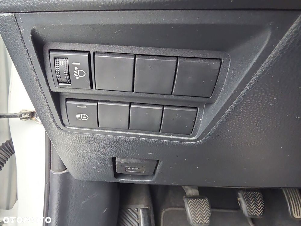 Toyota Yaris 1.5 Comfort - 24