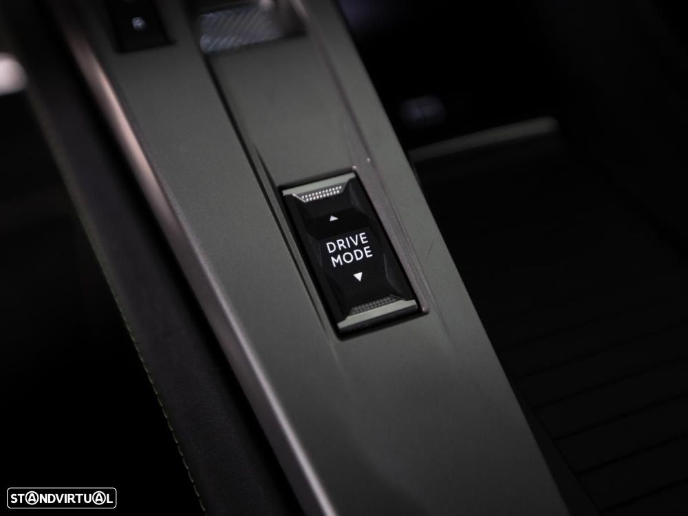 Peugeot 408 1.6 Hybrid GT e-EAT8 - 20