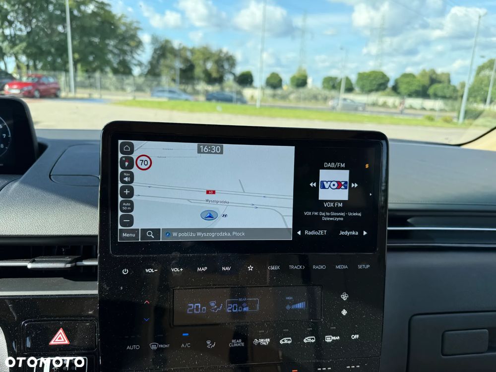 Hyundai Staria 1.6 T-GDI HEV Smart VIP - 14