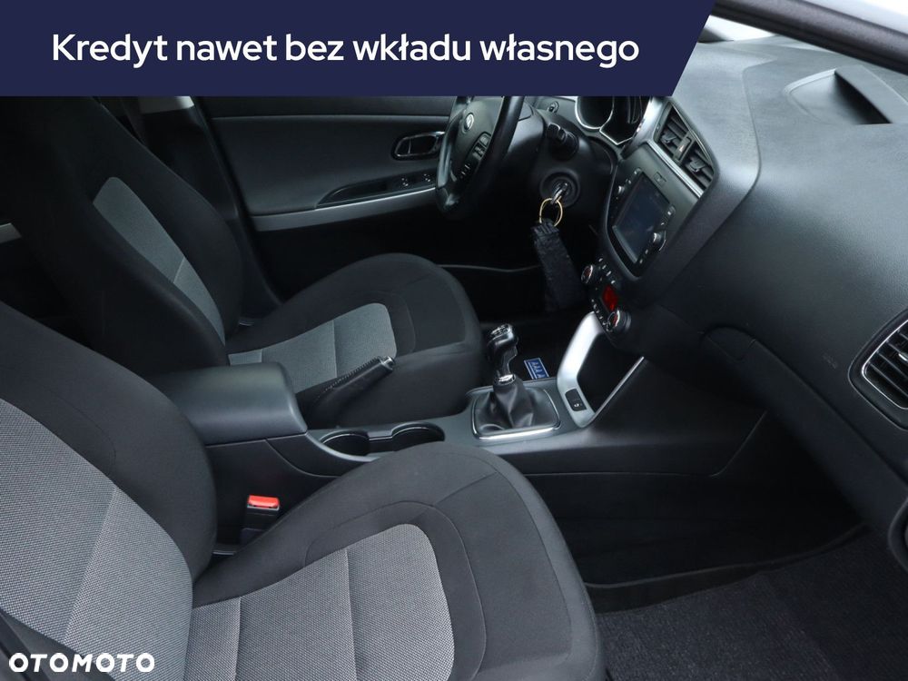 Kia Ceed - 11