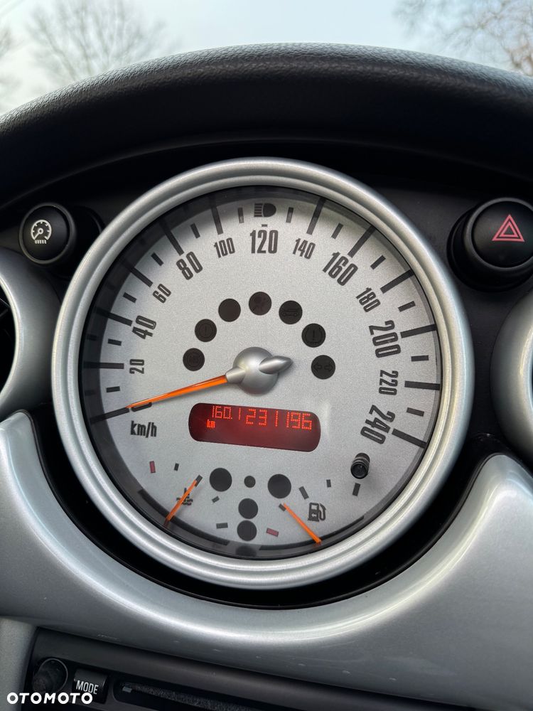 MINI ONE Standard - 14