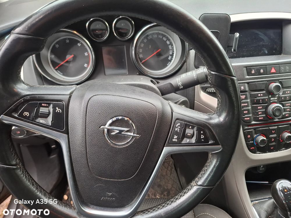 Opel Astra 1.7 CDTI Cosmo - 9