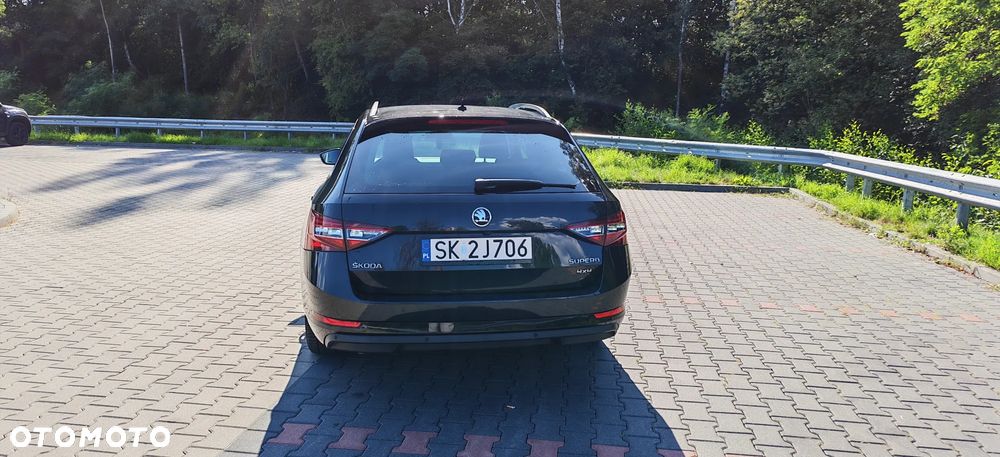Skoda Superb 2.0 TDI 4x4 DSG L&K - 7