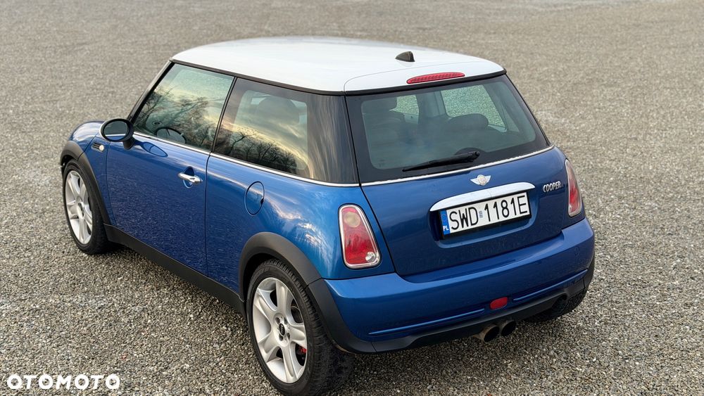 MINI Cooper Sidewalk - 14