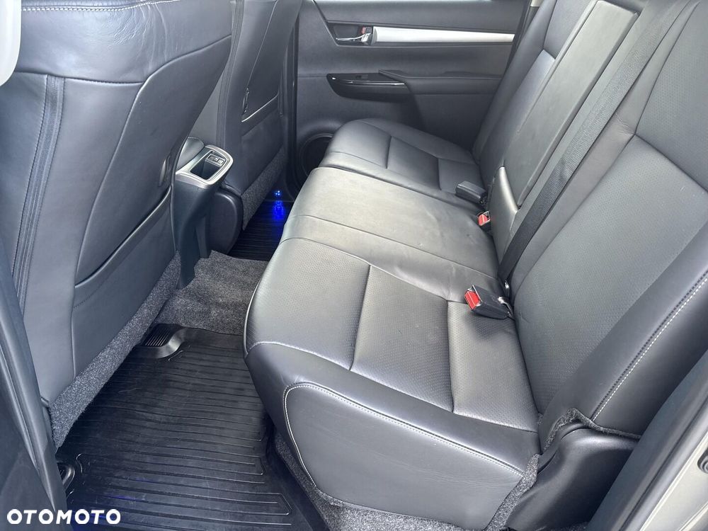 Toyota Hilux 2.8 D-4D mHEV Double Cab Executive 4x4 - 15