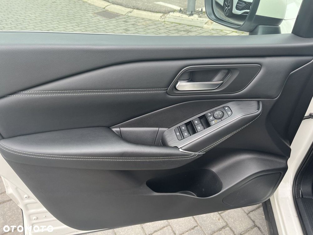 Nissan Qashqai 1.3 DIG-T mHEV N-Connecta - 11