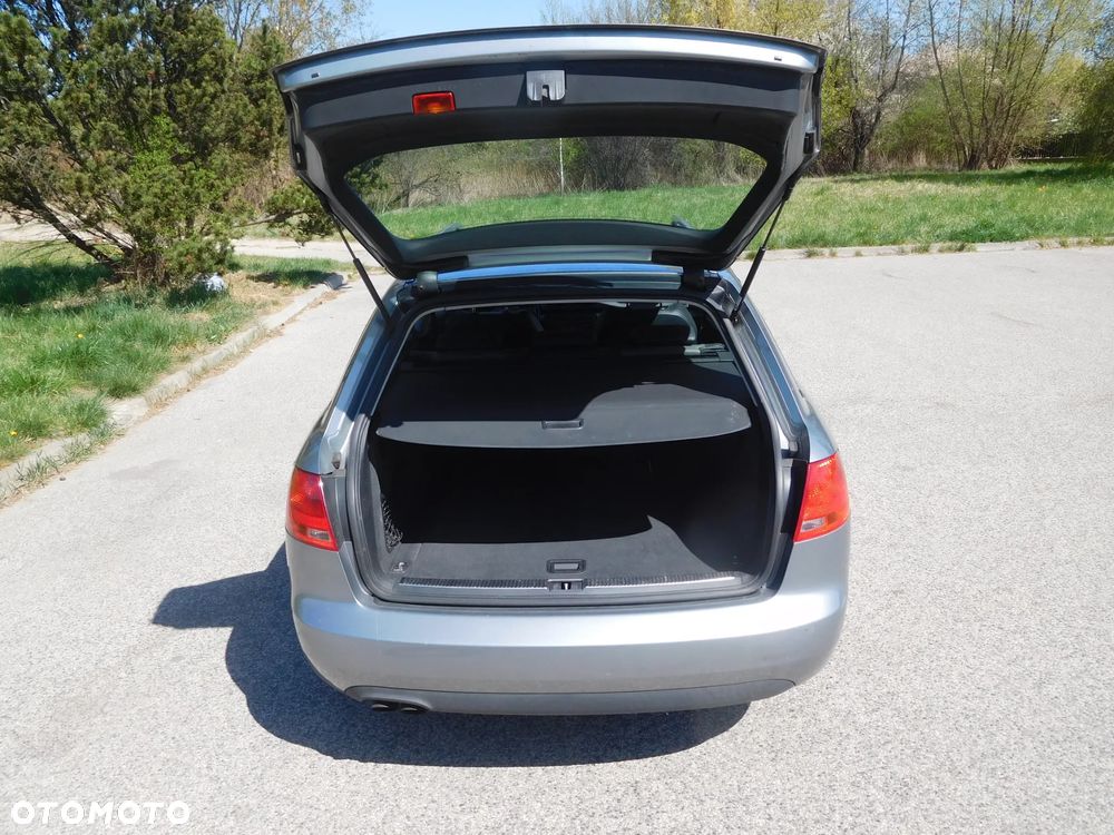 Audi A4 Avant 2.0 TDI DPF - 14