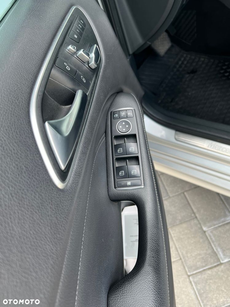 Mercedes-Benz Klasa B (Electric Drive) 250 e - 20