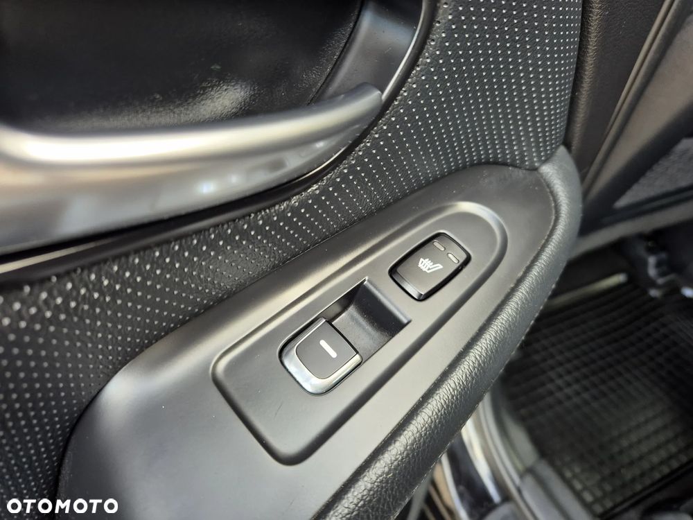 Kia Carens 1.6 GDI Fifa World Cup Edition - 22