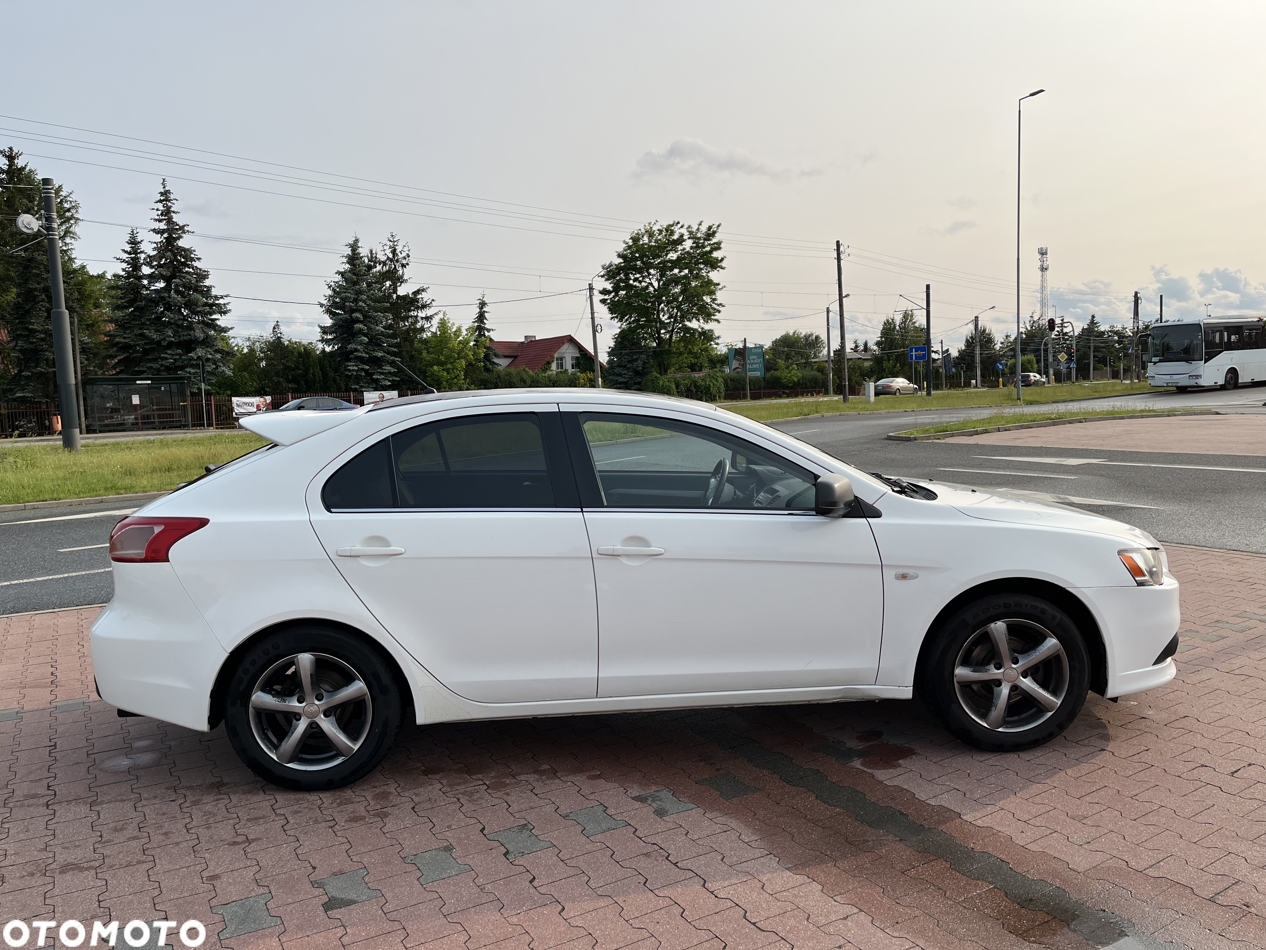 Mitsubishi Lancer - 3