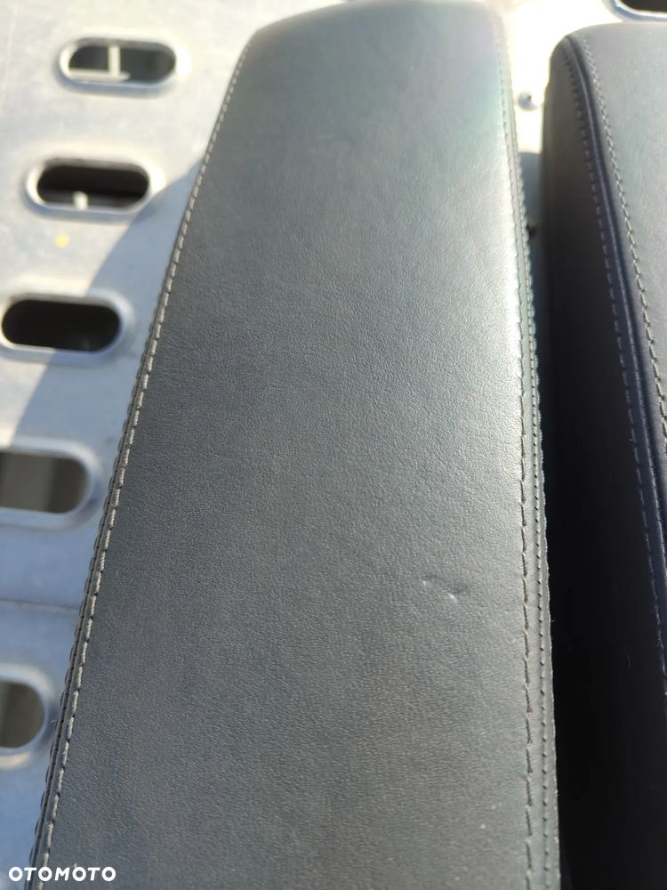 AUDI A8 D3 PODŁOKIETNIK Czarna Skóra Jak Nowa podwójny Idealny Stan - 9