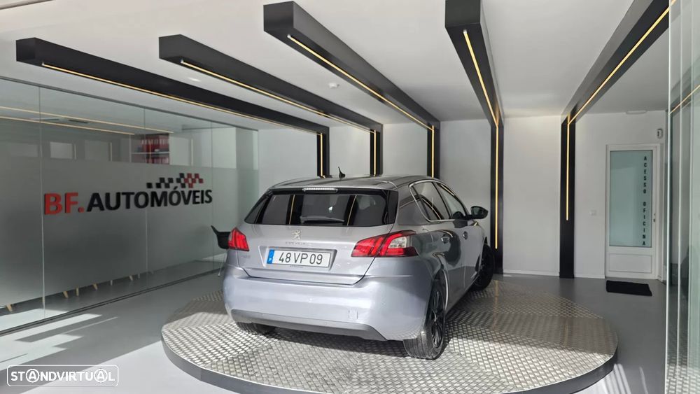 Peugeot 308 1.6 BlueHDi Allure - 18