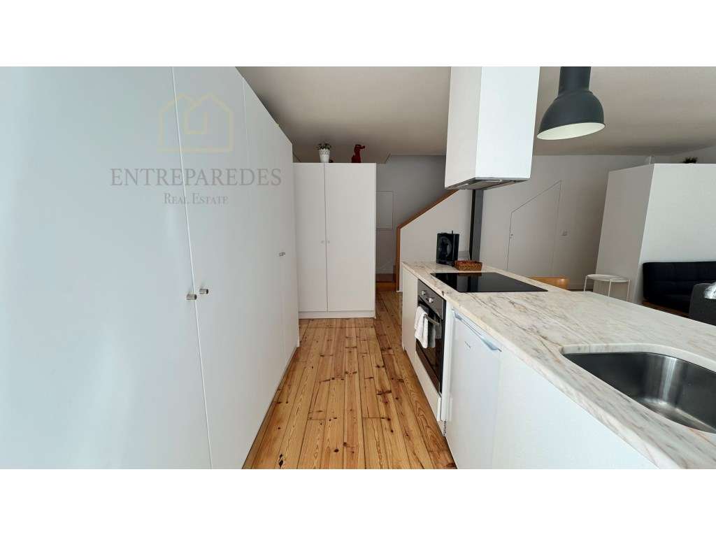 Apartamento T2 duplex com licença AL para comprar no centro histori... - Grande imagem: 4/40