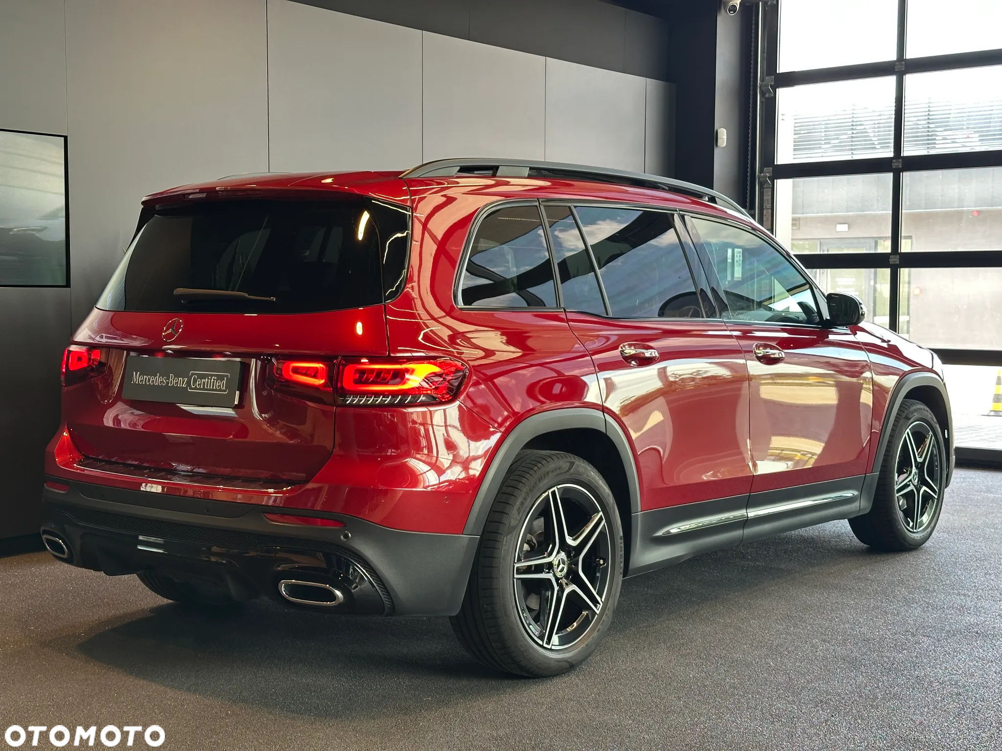 Mercedes-Benz GLB 200 4-Matic AMG Line 8G-DCT - 4