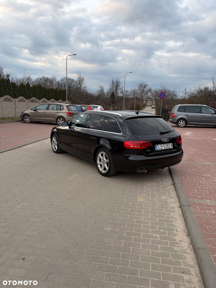 Audi A4 Avant - 9