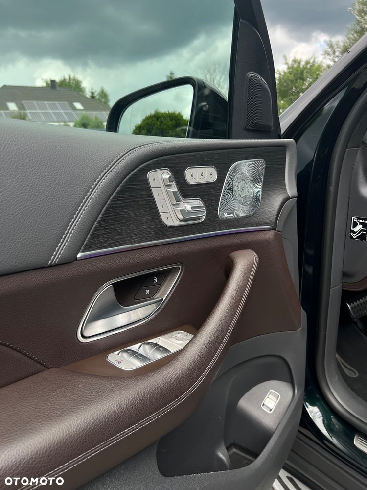 Mercedes-Benz GLS - 16