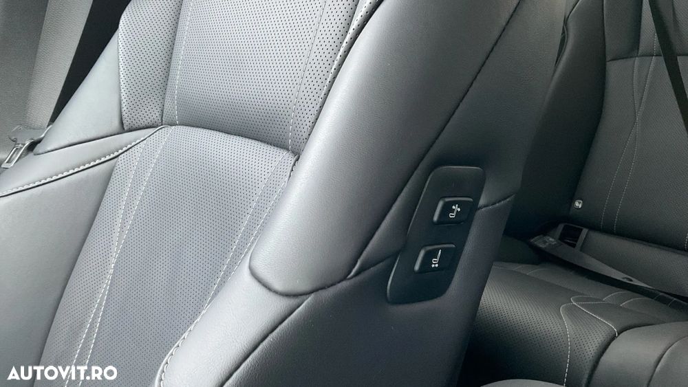 Lexus Seria ES 300h 2.5 TNGA HV 25H- 4X2 CVT Luxury - 35