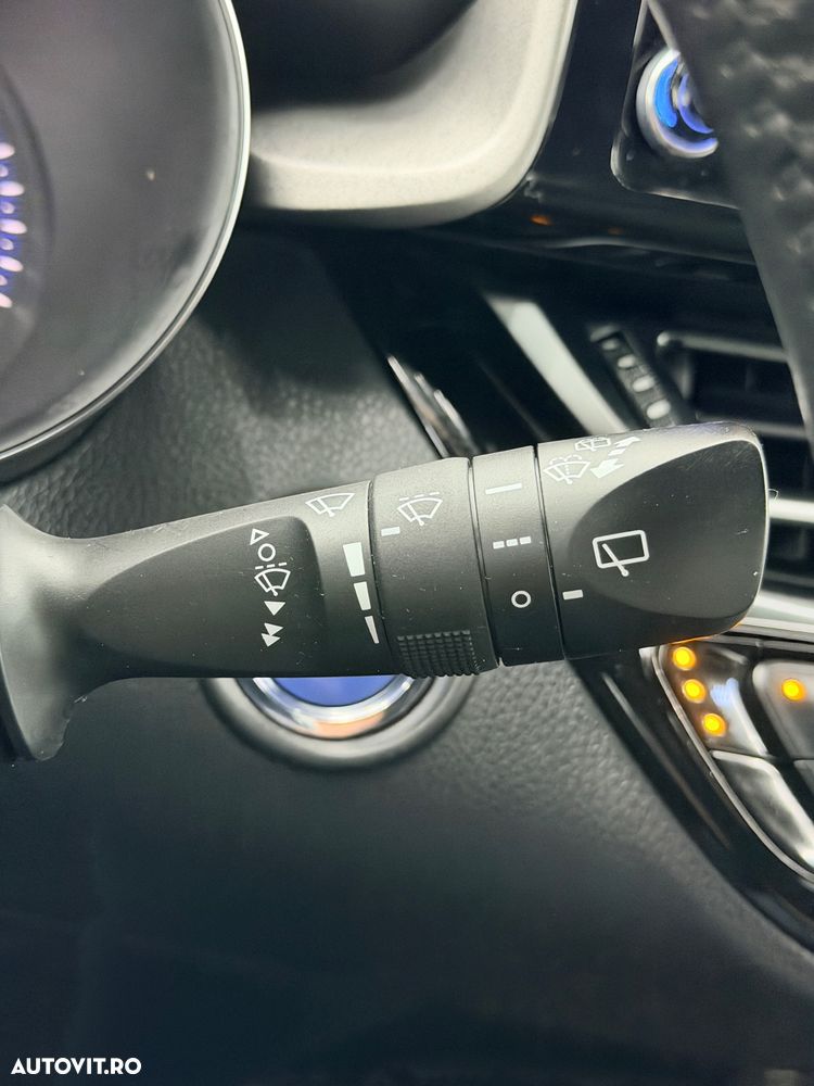 Toyota C-HR 1.8 HSD 122 CP 4x2 CVT C-enter - 29