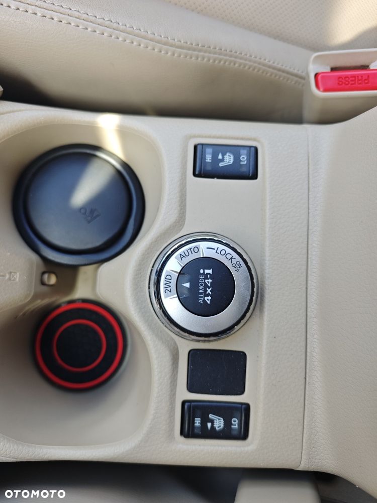 Nissan X-Trail - 2