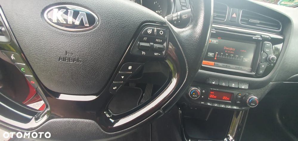 Kia Ceed 1.6 CRDi 128 Platinum Edition - 27