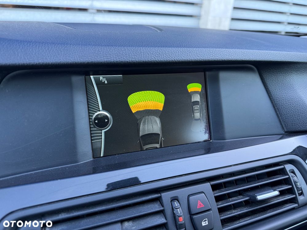 BMW Seria 5 520d - 11