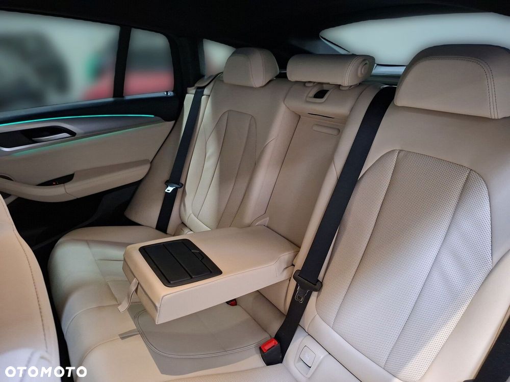 BMW X4 - 18