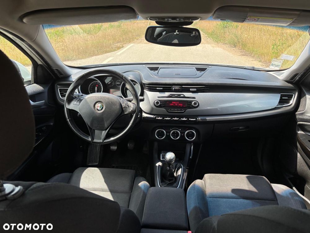 Alfa Romeo Giulietta - 8