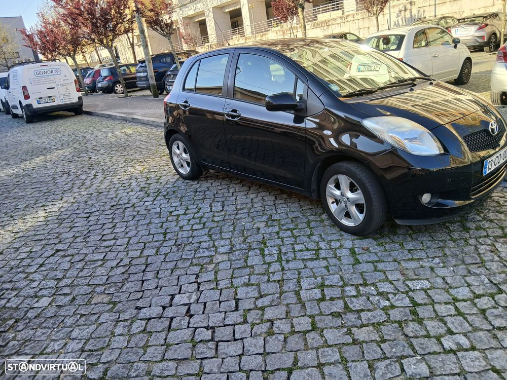 Toyota Yaris 1.0 VVT-i Sol High Pack - 2