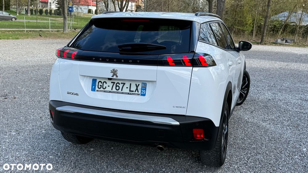 Peugeot 2008 1.5 BlueHDi Allure S&S EAT8 - 5