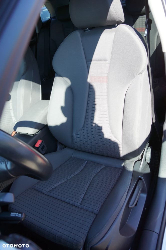 Audi A3 Sportback 2.0 TDI (clean diesel) quattro S tronic Attraction - 26