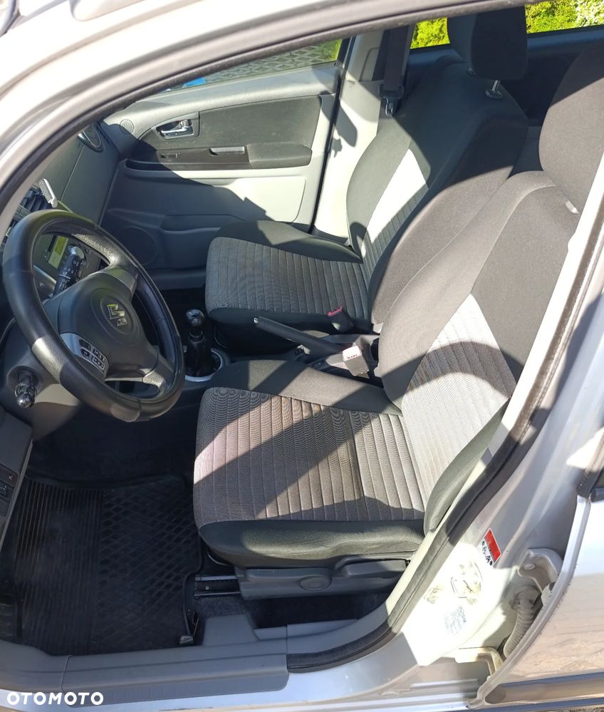 Suzuki SX4 1.6 VVT 4x4 Comfort - 8