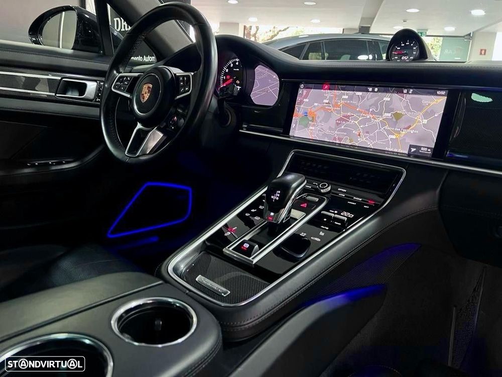 Porsche Panamera 4 S - 11
