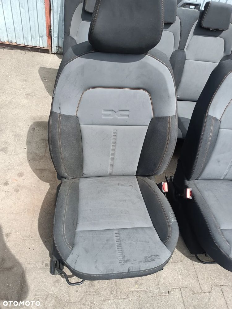KOMPLET FOTELI DACIA JOGGER 7 OSÓB 2024 ROK - 2