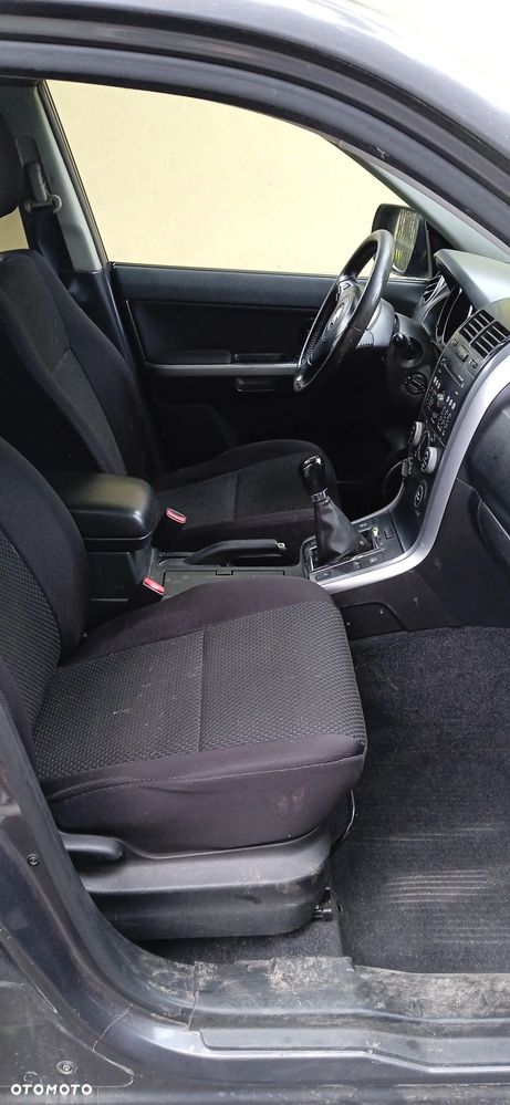 Suzuki Grand Vitara 2.4 Premium EU5 - 13