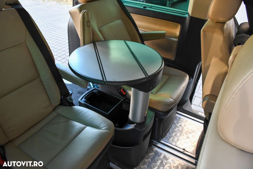 Volkswagen Multivan - 9