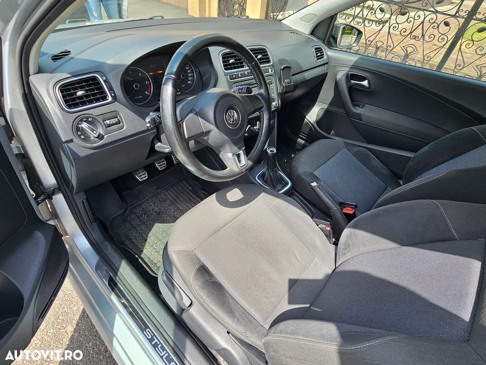 Volkswagen Polo 1.6 TDI CR DPF Highline - 12