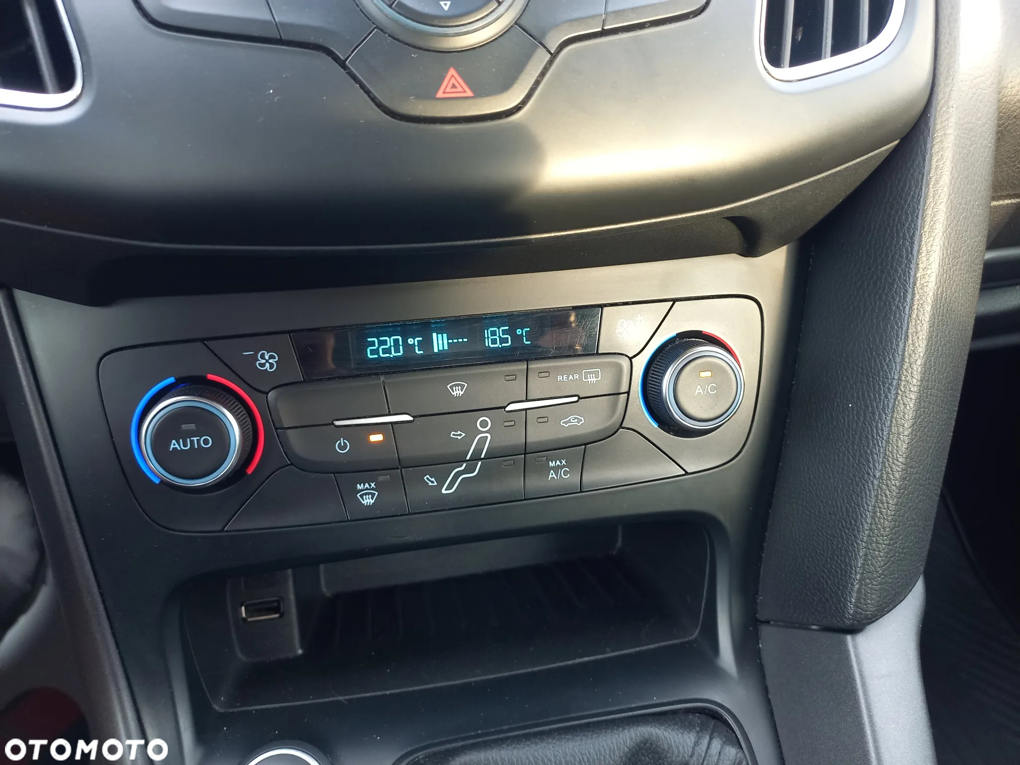 Ford Focus - 23
