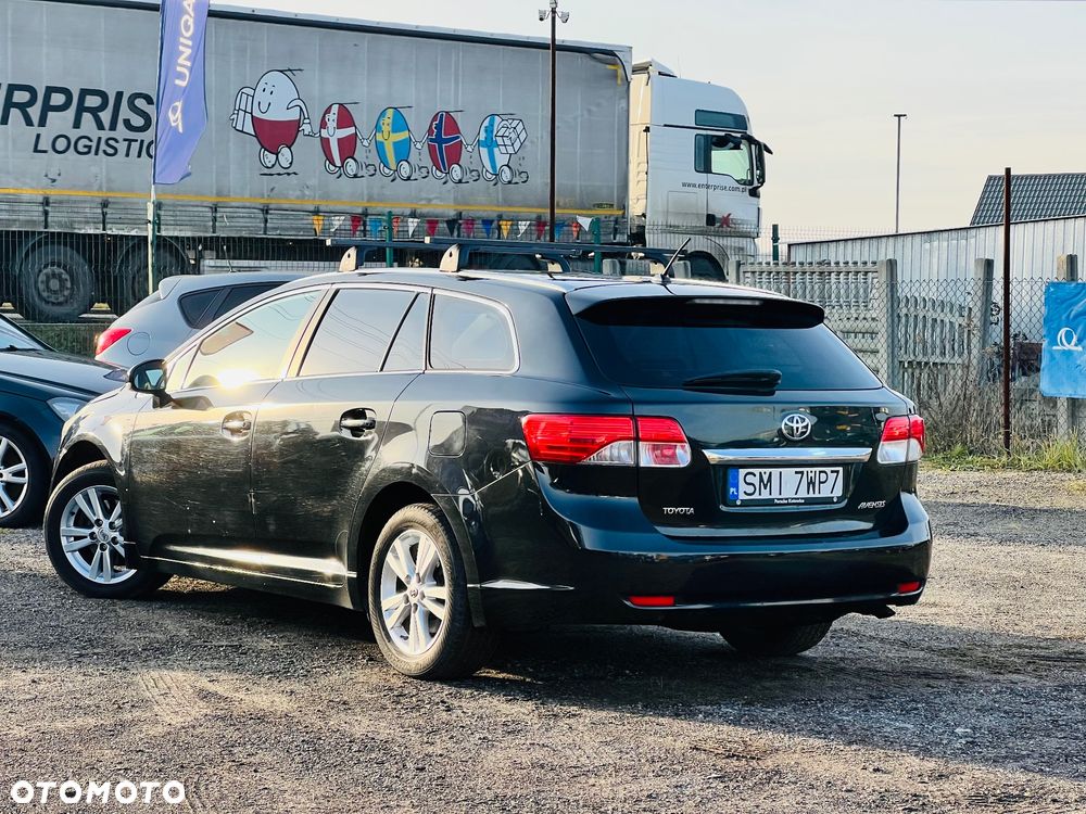 Toyota Avensis 2.0 D-4D Life - 10