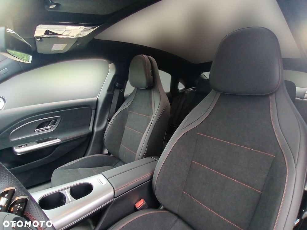 Mercedes-Benz CLA 200 mHEV 8G-DCT - 9