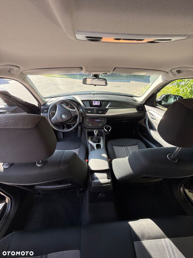 BMW X1 xDrive18d - 11