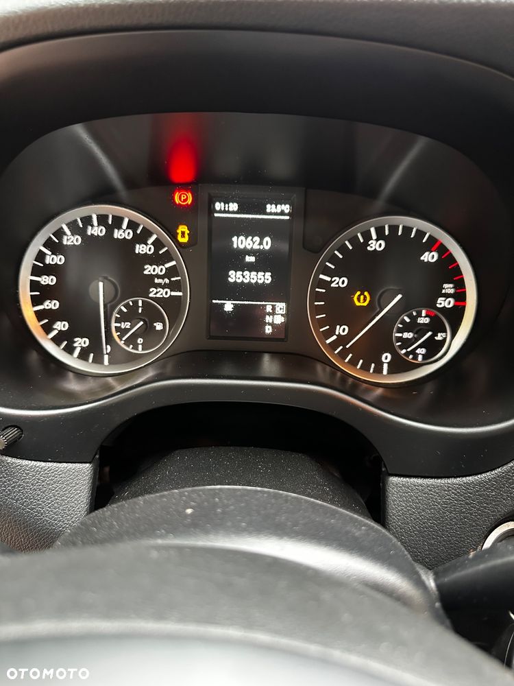 Mercedes-Benz VITO - 14