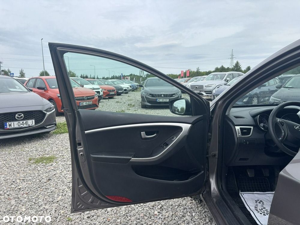 Hyundai i30 - 16
