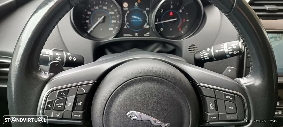 Jaguar F-Pace 2.0 i4D Prestige AWD Aut. - 19